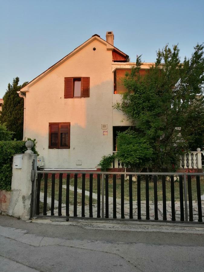 Apartmani Petra 브르시 외부 사진