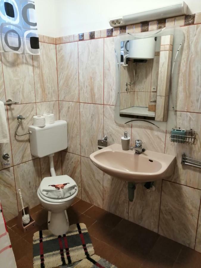 Apartmani Petra 브르시 외부 사진